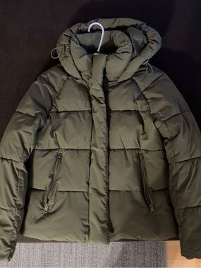 Levi's Olive Green Quilted Hooded Puffer Jacket - Women
